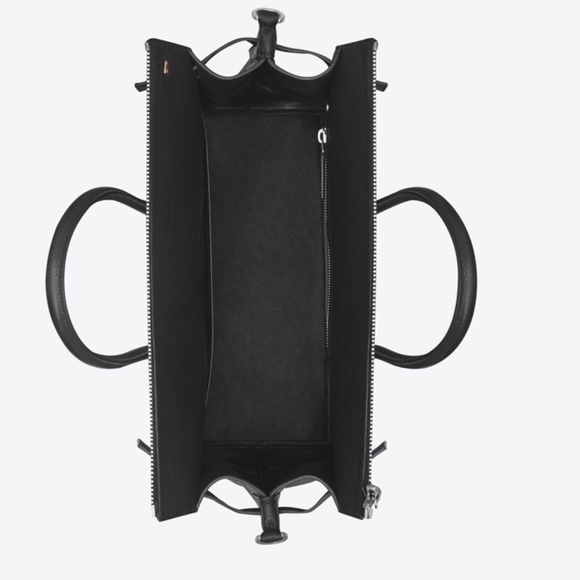 Saint Laurent Sac de jour in Grained Leather Black - Picture 4 of 7